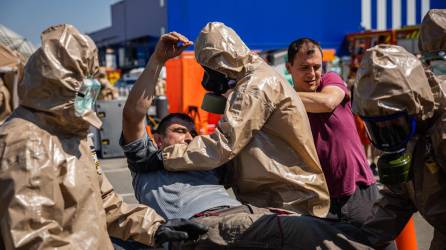 Las autoridades ucranianas realizaron un simulacro de desastre nuclear en las ciudades que rodean la central de Zaporiyia, bajo control ruso, al intensificarse los combates en la región.