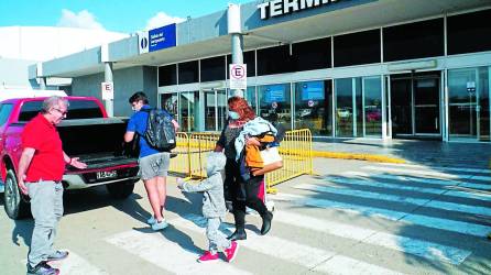 El aeropuerto de SPS recibe entre 1,200 y 1,500 pasajeros diarios.