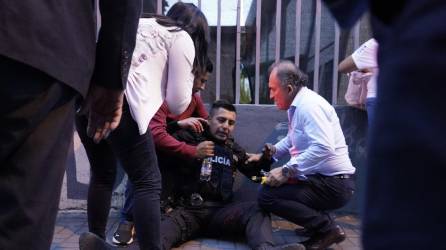 Un policía resultó herido en el tiroteo en el que fue asesinado el candidato presidencial Villavicencio.