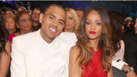 Chris Brown y Rihanna en una foto de archivo.
