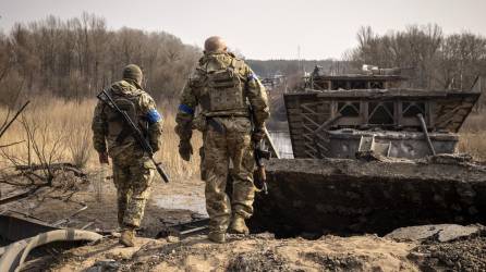 Un reducido grupo de militares ucranianos recibió entrenamiento en EEUU para utilizar los drones kamikaze.