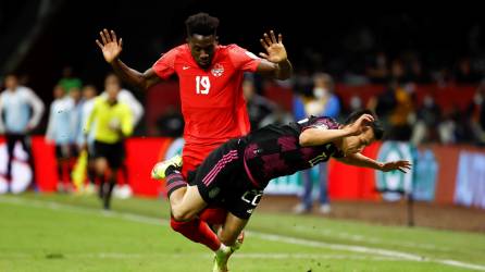 Canadá fue superior a los mexicanos durante el partido realizado en el estadio Azteca.