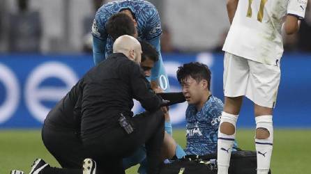 Heung Min Son será operado por una fractura facial cerca de su ojo izquierdo.