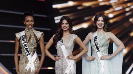 Miss Sudáfrica, Lalena Mzayne, Miss India, Harnaaz Sandhu y Miss Paraguay, Nadia Ferreira fueron las tres finalistas de Miss Universo 2021. Finalmente fue Sandhu quien obtuvo la corona de la mujer más bella del mundo.