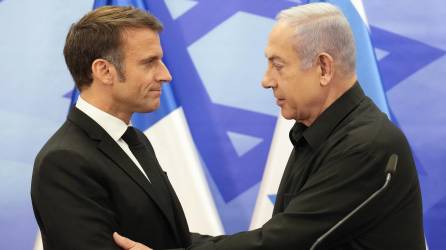 Macron se reunió con el primer ministro israelí, Benjamin Netanyahu, en Tel Aviv.