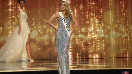 Miss Honduras, Rebeca Rodríguez, desfila en la pasarela de las preliminares, el pasado miércoles.