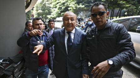 El multimillonario Rodolfo Hernández se enfrentará al izquierdista Petro en el balotaje del próximo 19 de junio por la presidencia de Colombia.
