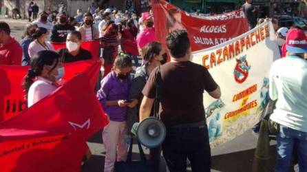 Imagen referencial de archivo : integrantes de Libre durante una protesta. Sostienen que el hospital tiene varias carencias.