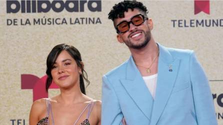 Hasta ahora se creía que el cantante Bad Bunny mantenía una relación sentimental con una joven llamada Gabriela Berlingeri.