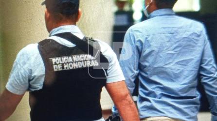 El Ministerio Público presentó este jueves requerimiento fiscal contra ocho policías activos acusados de implantar pruebas a un ciudadano para posteriormente robarle.