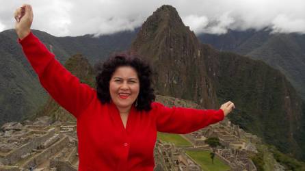 En estado de salud crítico se encuentra la catedrática Maritza Arita, quien cayó de forma inesperada a una cueva de aguas termales hace pocos días.