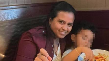 Rosa Alpina Morales, de 38 años, quien fue atacada a balazos por su esposo hondureño, en Miami, Estados Unidos.