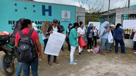 Los empleados de la red descentralizada Manchortí protestaron en Santa Rosa de Copán.