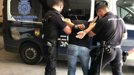La policía de Oviedo España capturó y luego envío a la cárcel a un honureño.