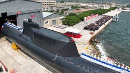 Corea del Norte anunció recientemente la creación de una nueva arma de guerra. El presidente Kim Jong Un mostró a detalles la nave.