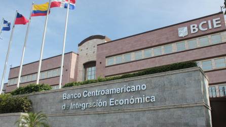 Edificio del Banco Centroamericano de Desarrollo Económico (BCIE) en Tegucigalpa, Honduras.