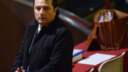 El llamado capitán 'cobarde', Francesco Schettino, fue condenado a 16 años de prisión por el naufragio del Costa Concordia.