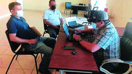 Los agentes hicieron inspecciones y tomaron declaraciones en las alcaldías de Santa Bárbara.