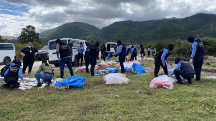 Por su posición geográfica, Honduras, principalmente el Caribe, es utilizado por narcotraficantes internacionales que envían cargamentos, especialmente de cocaína, a Estados Unidos, en avionetas y embarcaciones rápidas.