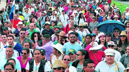 El pueblo hondureño tendrá un nuevo presidente y será la primera mujer mandataria.