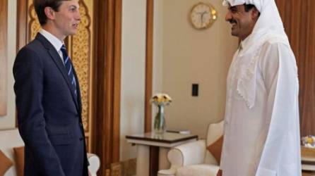 Kushner se reunió con el Emir Sheikh Tamim bin Hamad al-Thani en Doha./AFP.