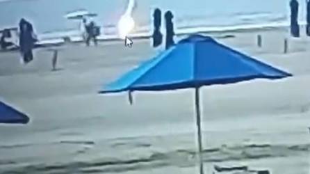 Video: Mujer muere tras caerle un rayo