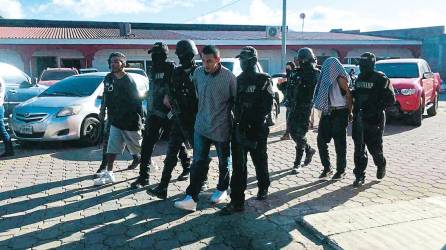 Agentes de la FNAMP capturaron a los pandilleros.