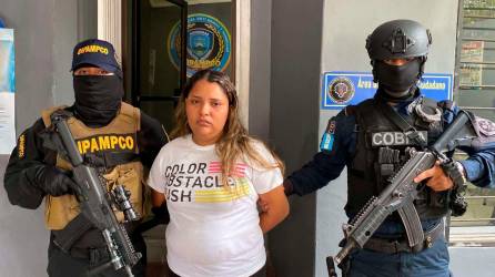 <b><span class=mln_uppercase_mln>implicada.</span></b> Ligni Herrera fue capturada en El Progreso.
