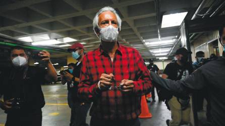 El periodista José Rubén Zamora fue detenido el 29 de julio tras un allanamiento a la sede de El Periódico.