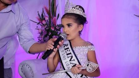 Dana fue coronada como la nueva reina infantil de la Feria Yulpateca 2022 de Florida, Copán.