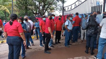 Los manifestantes se tomaron las instalaciones de Infop en Tegucigalpa.