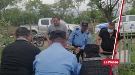 La exhumación se desarrolló en el cementerio de la aldea Subirana, en Santa Cruz de Yojoa. Fotografía: MP Honduras.