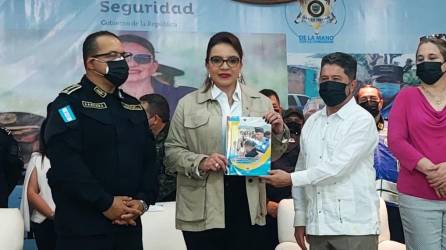 La presidenta de Honduras, Xiomara Castro, encabezó el evento de lanzamiento.