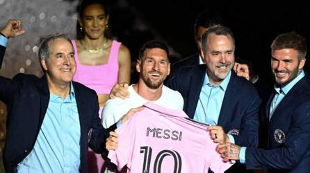Lionel Messi lució sonriente en su presentación como jugador del Inter Miami.