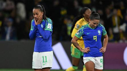 Las chicas de Brasil terminaron llorando tras la eliminación en fase de grupos del Mundial Femenino.