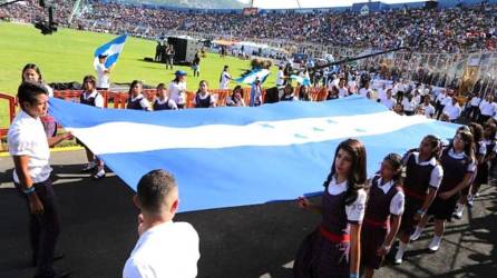 Alrededor de 5,000 podrán ingresar al Estadio Nacional de Tegucigalpa, bajo férreos mecanismos de bioseguridad.