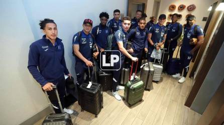 Los jugadores de la Selección de Honduras posando para el lente de Diario La Prensa a su ingreso al hotel de concentración en Miami.