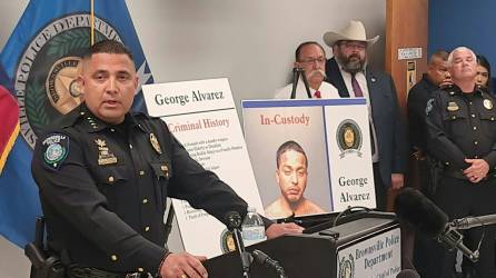 El jefe de policía de Brownsville, Félix Sauceda, reveló la identidad del autor del atropello masivo en una conferencia de prensa.