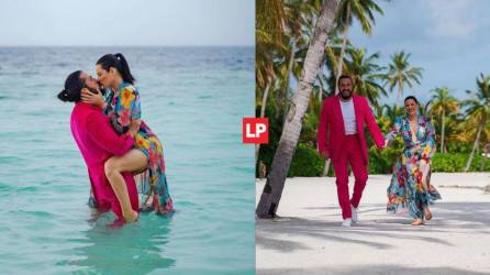 En las fotos se puede observar a Maite Perroni luciendo un vestido floreado y a su esposo Andrés portando un traje en color rosa.