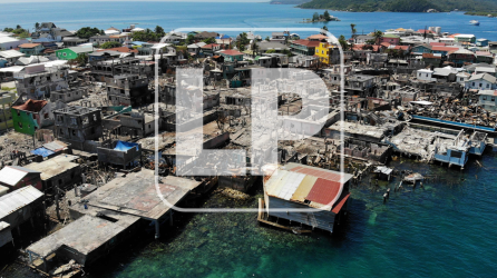 Más del 30% de la cabecera municipal de Guanaja está en la ruina. Fotos: Yoseph Amaya.