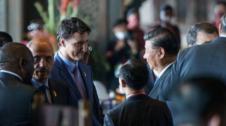 El mandatario chino, Xi Jinping, expresó su enojo ante el primer ministro canadiense, Justin Trudeau, frente a la prensa.