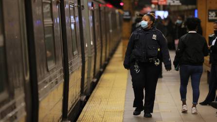 Las autoridades de Nueva York buscan frenar este tipo de incidentes en el metro de la ciudad.