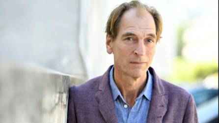 El actor británico Julian Sands desapareció en una montaña de California.