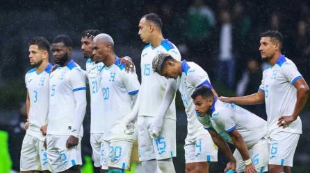 Deybi Flores causa inquietud en Honduras antes del duelo ante Costa Rica