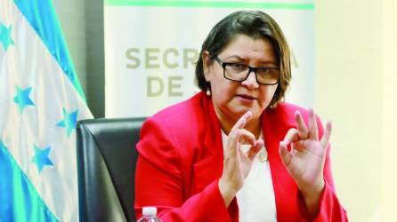 Carla Paredes, ministra de la Secretaría de Salud.