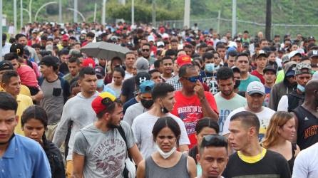 Más de 11,000 migrantes centroamericanos y de otras nacionalidades se encuentran en Tapachula por el bloqueo de la Guardia Nacional.