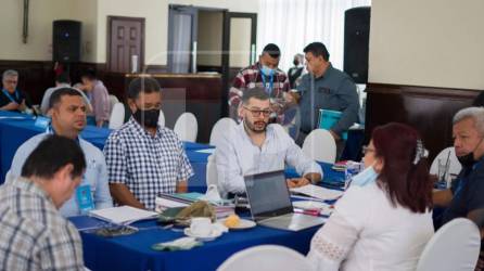 Los representantes de los 10 equipos que jugarán el próximo torneo debatieron las mociones para mejorar el campeonato.