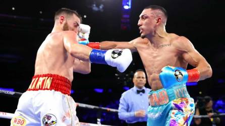 A Teófimo López le costó vencer al español Sandor Martín en el Madison Square Garden de Nueva York.