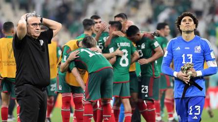 Las imágenes de la dolorosa eliminación que sufrió México en la fase de grupos del Mundial de Qatar 2022, pese a ganar (2-1) a Arabia Saudita. El Tri se quedó al borde de los octavos de final.