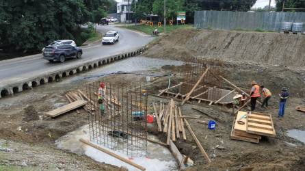 <b>Ambos proyectos son parte del plan de mitigación de inundaciones en la ciudad, según autoridades. </b>